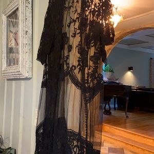 Black gorgeous least swimsuit cover-up